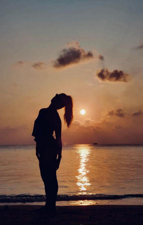 Aqua Sunset Hotel Gulhi Luaran gambar