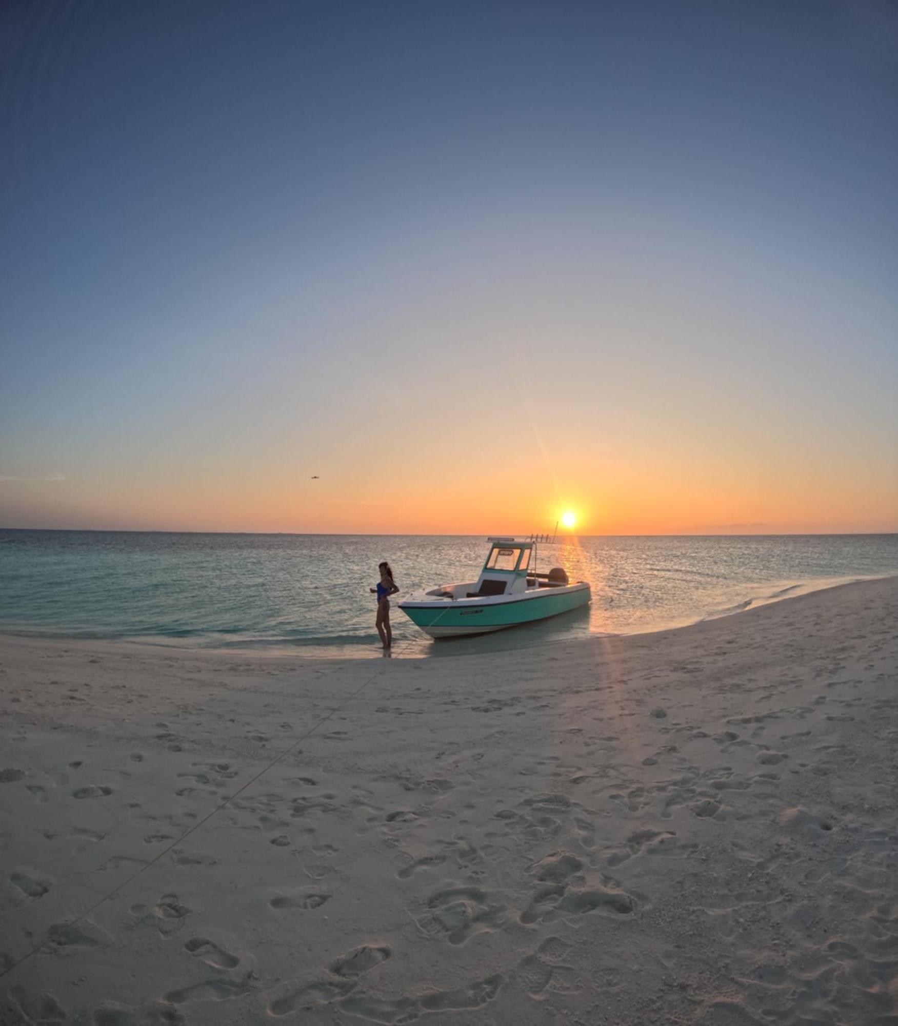Aqua Sunset Hotel Gulhi Luaran gambar